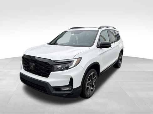 Used 2023 Honda Passport Elite image 4