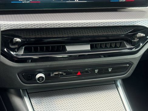 Used 2025 BMW 430i Convertible RWD image 24