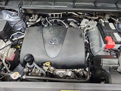 Used 2021 Toyota Highlander Platinum image 40