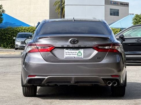 Used 2023 Toyota Camry SE FWD image 5