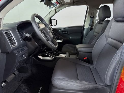 Certified 2022 Nissan Frontier SV image 6
