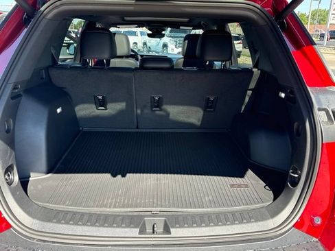 New 2026 Chevrolet Equinox LT w/ Convenience Package II AWD/4WD image 16