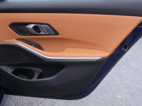 Used 2023 BMW 330i Sedan w/ Driving Assistance Package image 17