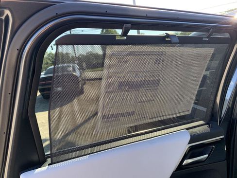 New 2025 Mitsubishi Outlander SEL image 23