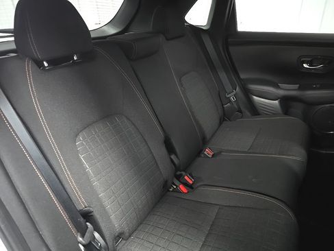 Used 2024 Honda HR-V Sport image 16