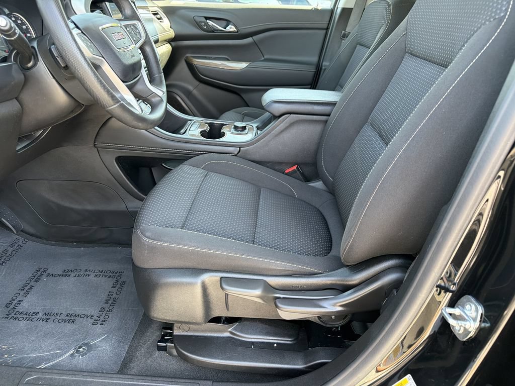Used 2023 GMC Acadia SLE FWD image 16