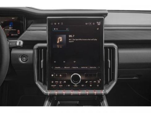 Used 2025 GMC Acadia AT4 w/ Luxury Package image 12