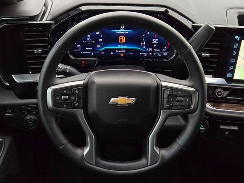 Used 2025 Chevrolet Silverado 2500 LT w/ Convenience Package AWD/4WD image 20
