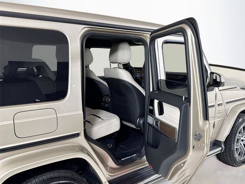 Used 2026 Mercedes-Benz G 63 AMG 4MATIC image 30