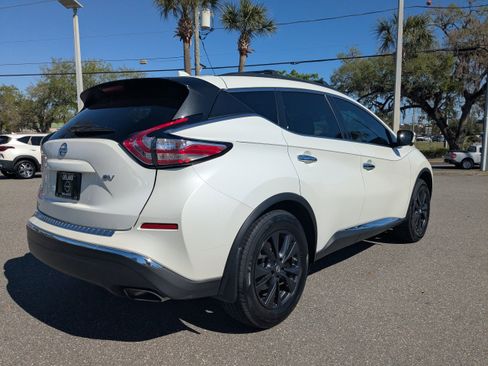 Used 2018 Nissan Murano SV w/ Premium Package image 4