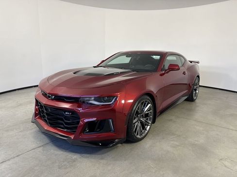 Used 2022 Chevrolet Camaro ZL1 RWD image 1