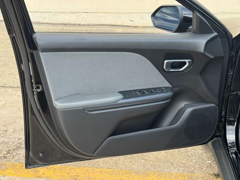 Used 2025 Kia K4 EX FWD image 37