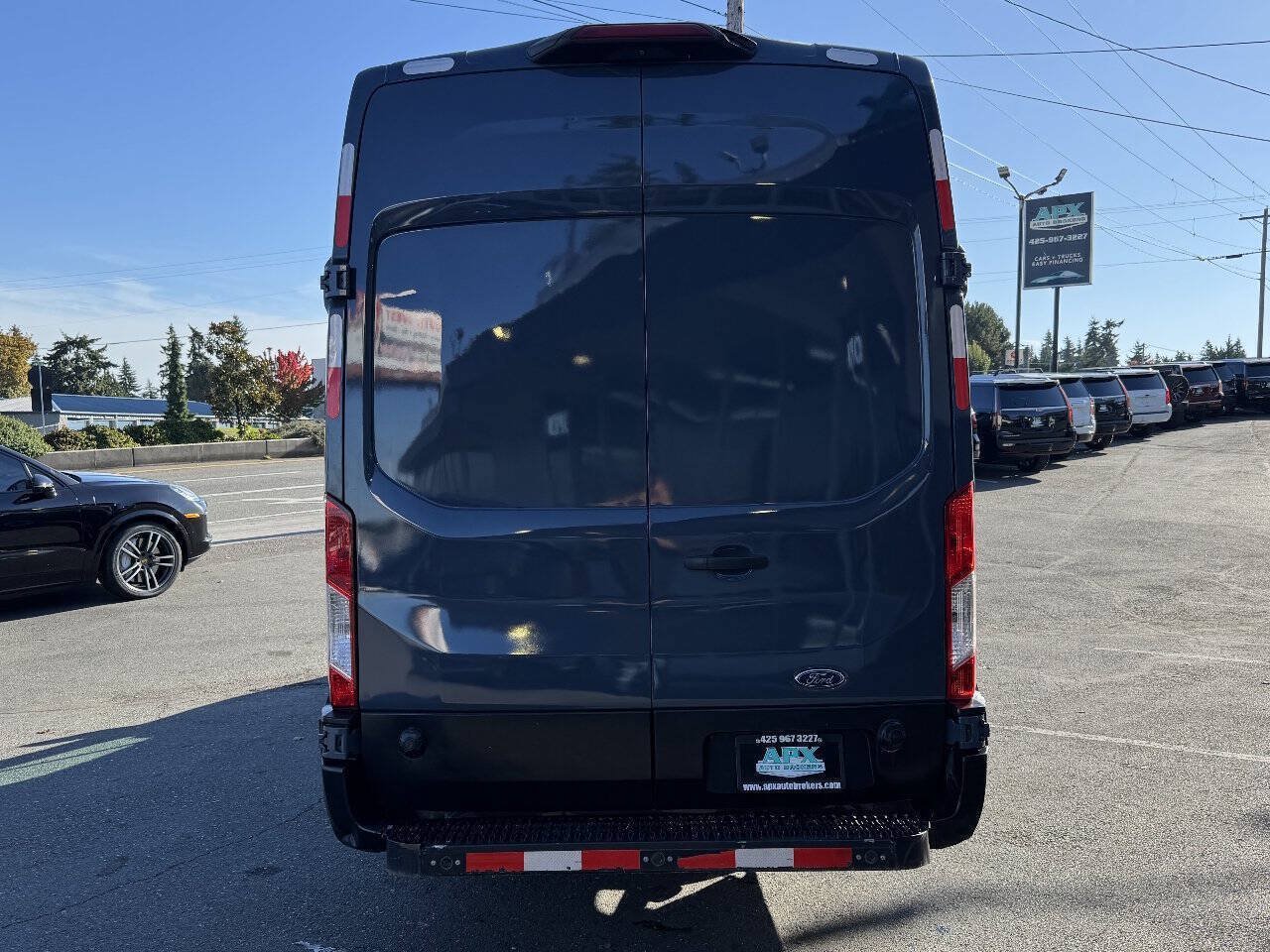 Used 2019 Ford Transit 250 148 High Roof Extended RWD image 5