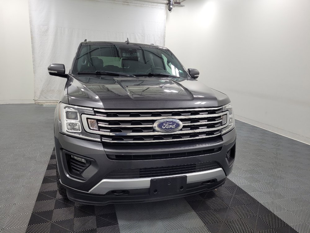 Used 2020 Ford Expedition XLT w/ Equipment Group 202A AWD/4WD image 14