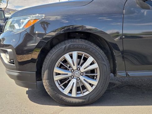 Used 2019 Nissan Pathfinder SV AWD/4WD image 7