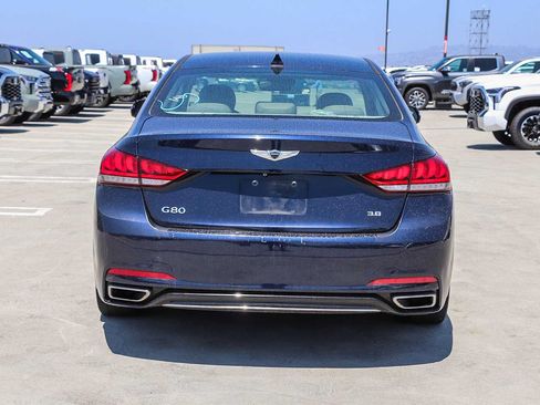 Used 2018 Genesis G80 3.8 RWD image 7