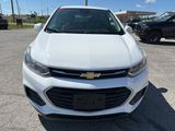 Used 2018 Chevrolet Trax LS image 2