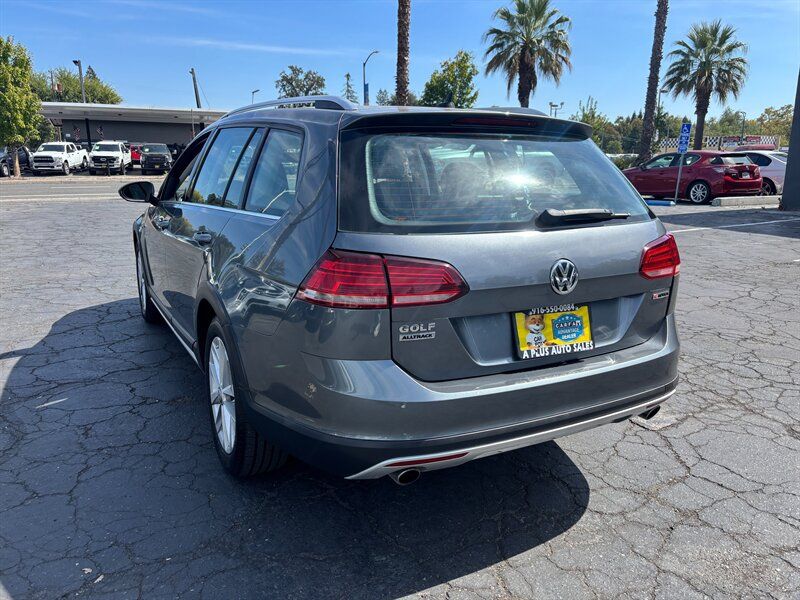 Used 2019 Volkswagen Golf Alltrack S AWD/4WD image 7
