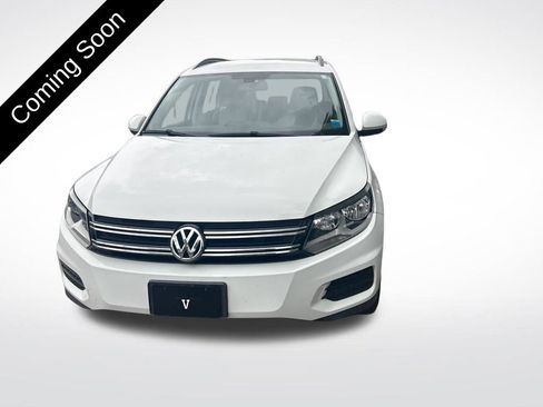 Used 2017 Volkswagen Tiguan S AWD/4WD image 2