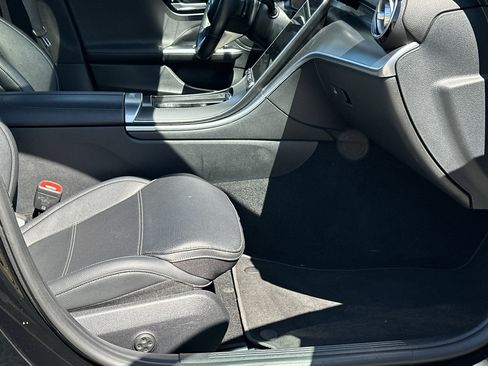 Used 2023 Mercedes-Benz C 300 Sedan w/ Exclusive Trim Package image 13