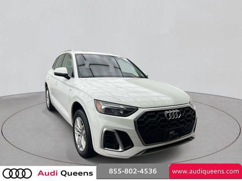 Certified 2023 Audi Q5 2.0T Premium w/ Convenience Package AWD/4WD image 3