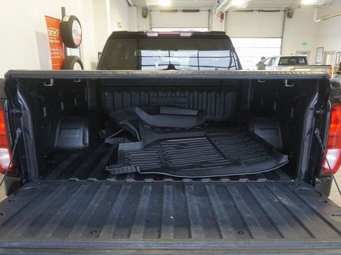Used 2021 GMC Sierra 1500 SLE image 18