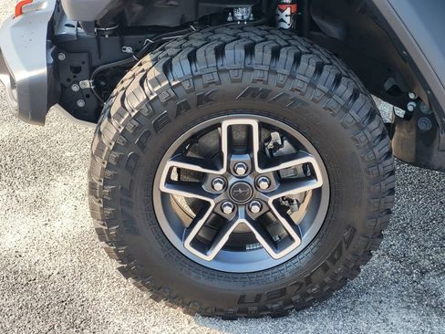 Used 2026 Jeep Gladiator Mojave AWD/4WD image 8