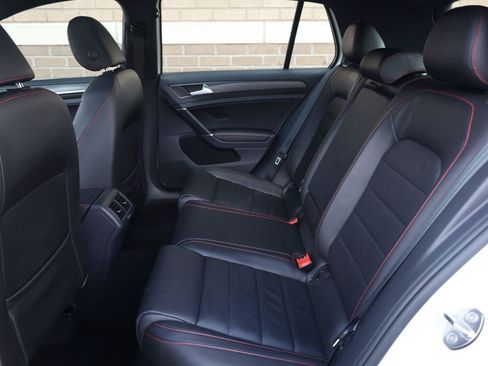 Used 2018 Volkswagen Golf 4-Door FWD image 21