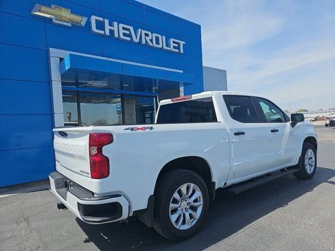 Used 2026 Chevrolet Silverado 1500 Custom AWD/4WD image 3
