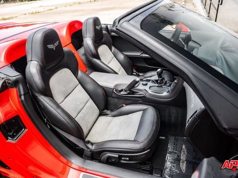 Used 2013 Chevrolet Corvette 427 w/ 1SC Preferred Equipment Group RWD image 73