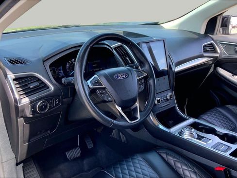 Used 2024 Ford Edge Titanium AWD/4WD image 17
