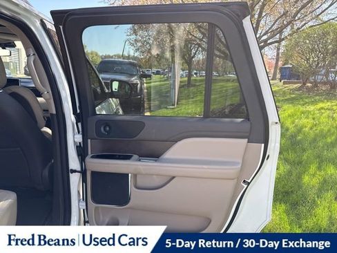 Certified 2023 Lincoln Navigator L Reserve AWD/4WD image 15
