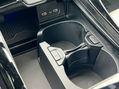 New 2026 Mercedes-Benz C 300 4MATIC Sedan image 30
