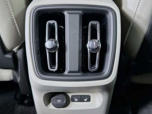 New 2026 Volvo XC40 B5 Ultra w/ Climate Package image 24