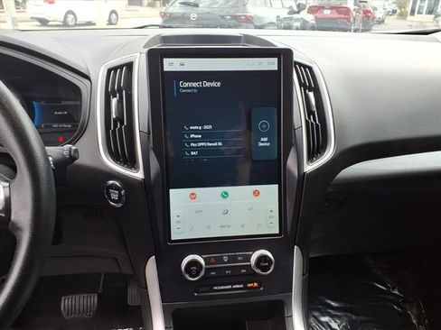 Used 2024 Ford Edge SEL image 16