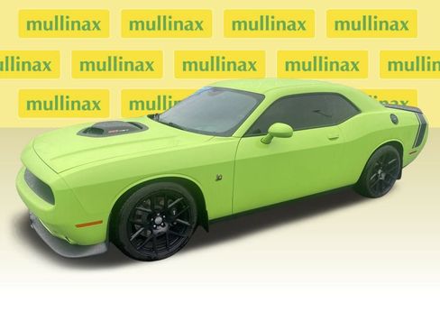 Used 2015 Dodge Challenger R/T Scat Pack image 14