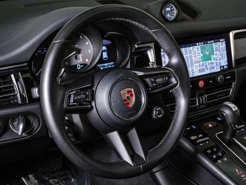 Used 2024 Porsche Macan S AWD/4WD image 18