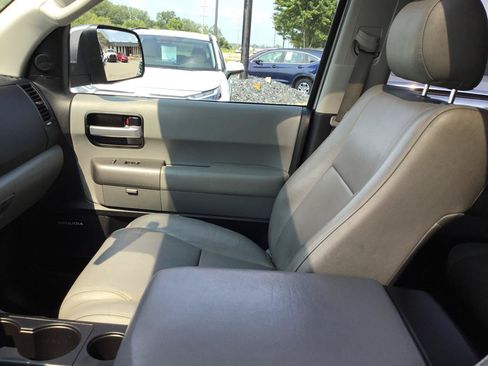 Used 2016 Toyota Sequoia Limited AWD/4WD image 16
