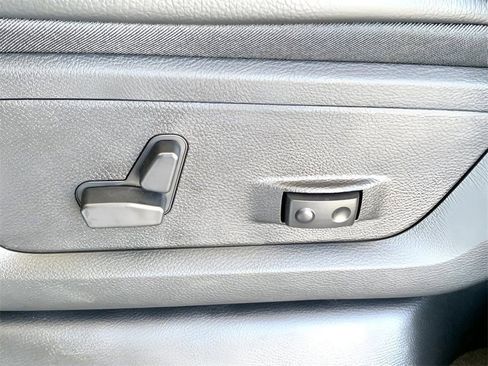 New 2026 RAM 2500 Laramie AWD/4WD image 44