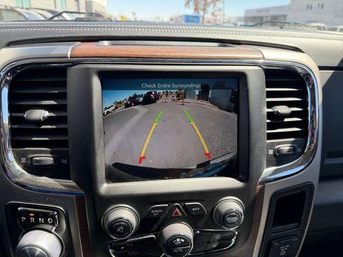 Used 2017 RAM 1500 Laramie w/ Convenience Group AWD/4WD image 16