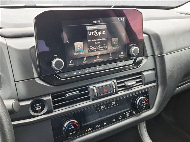 Used 2025 Nissan Pathfinder S AWD/4WD image 14