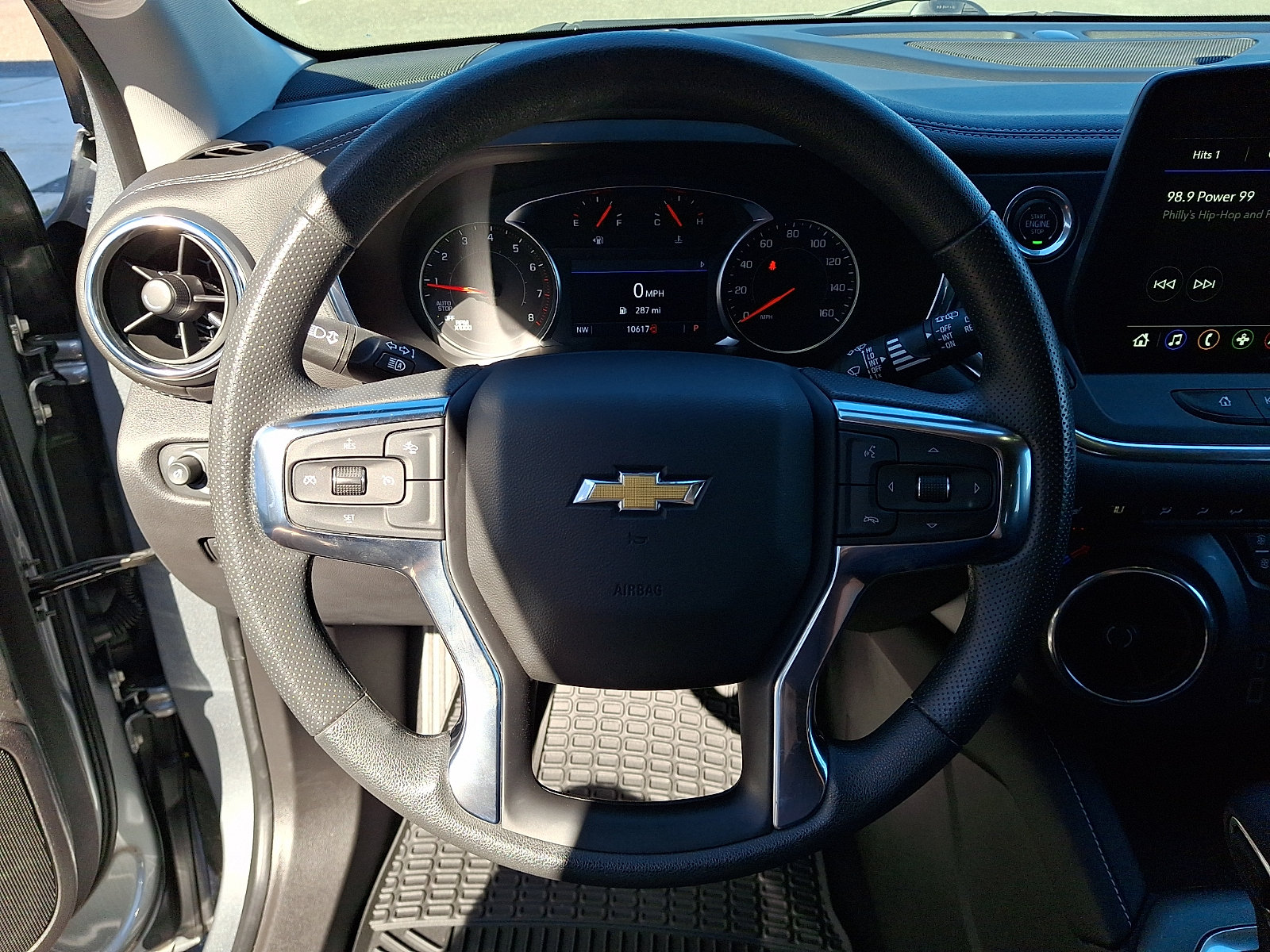 Used 2025 Chevrolet Blazer LT FWD image 20
