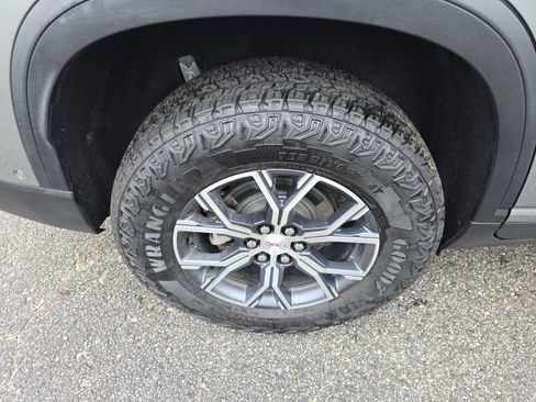 Used 2026 GMC Acadia AT4 w/ Super Cruise Package AWD/4WD image 39
