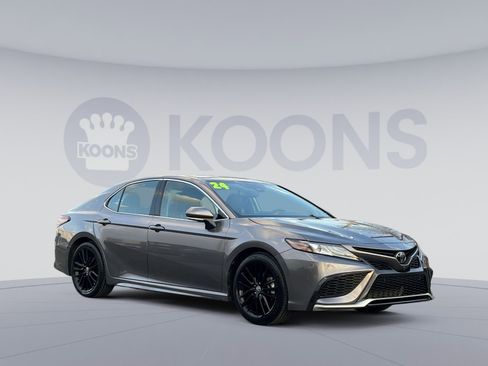 Used 2024 Toyota Camry XSE w/ Navigation Package image 8