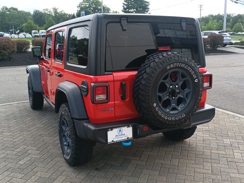 Used 2023 Jeep Wrangler Unlimited w/ Cold Weather Group AWD/4WD image 3