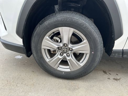 Certified 2025 Toyota RAV4 XLE image 10