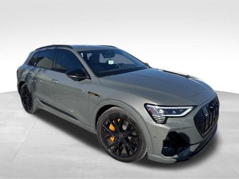 Used 2022 Audi e-tron Chronos w/ Chronos Package image 3