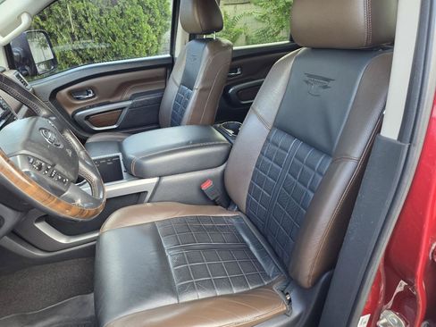 Used 2016 Nissan Titan Platinum Reserve AWD/4WD image 12