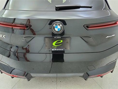 Used 2026 BMW iX xDrive45 image 11