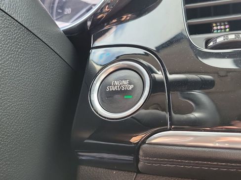 Used 2020 Buick Encore Preferred image 32